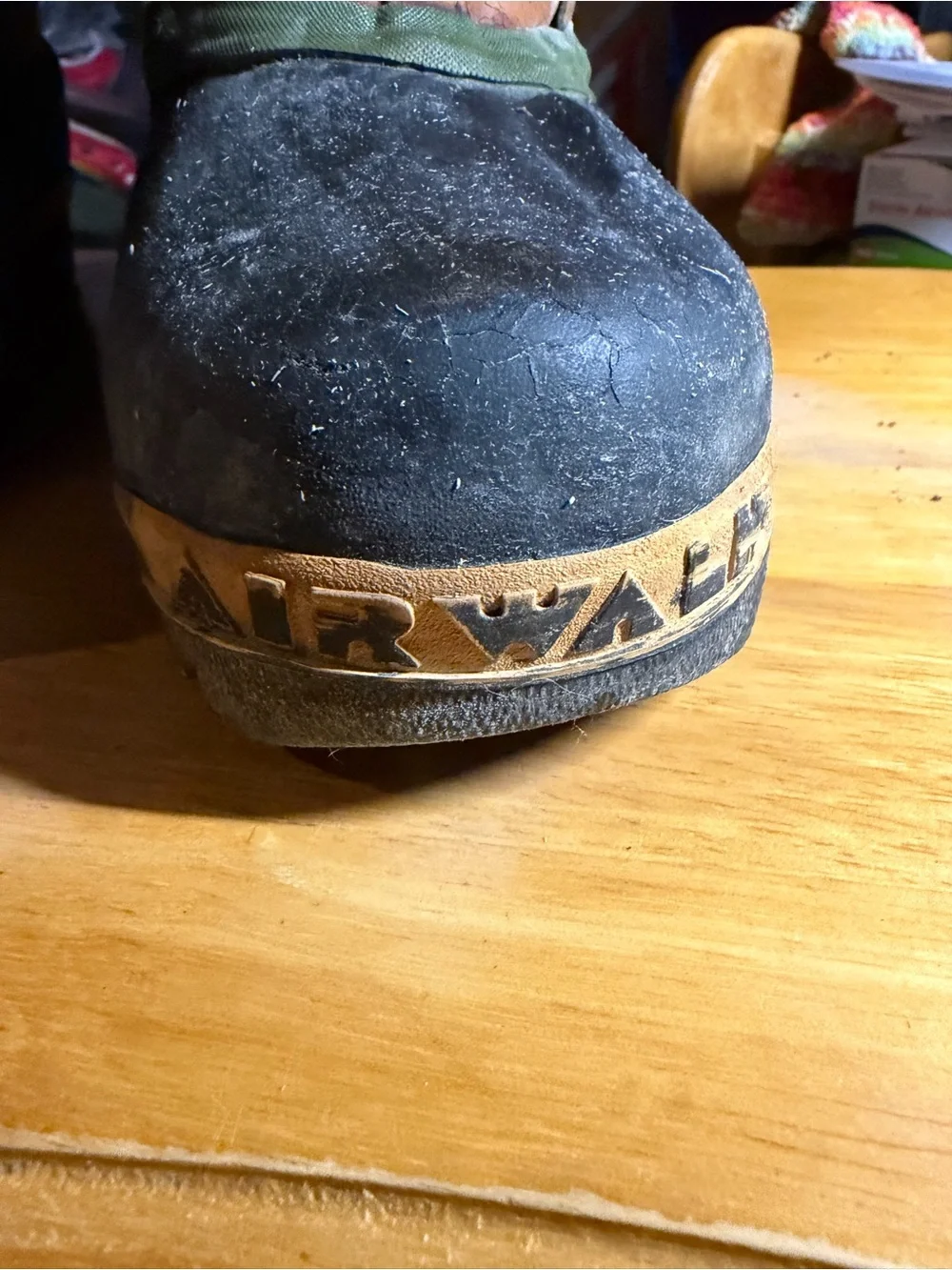 AIRWALK men’s snowboarding boots